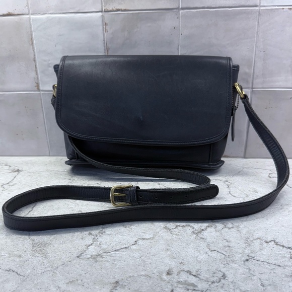 Vtg Coach Black Leather Curtis Purse J9B 9975 EUC Brass Hardware Y2K Soft USA - Picture 1 of 7